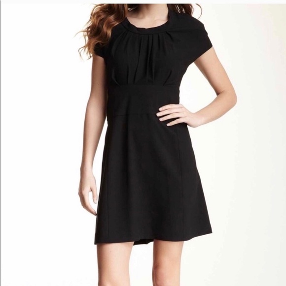 Vince Camuto Black Cap Sleeve ZIP Back Dress Size 0 - Picture 2 of 9